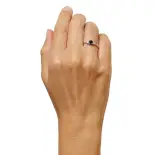 Pierścionek z białego złota z czarnym diamentem